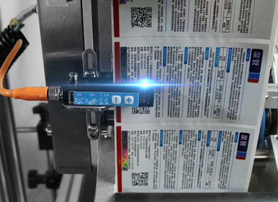 Un detersivo dell'etichettatrice del lato macchina imballatrice della scatola automatica autoadesivo autoadesivo
