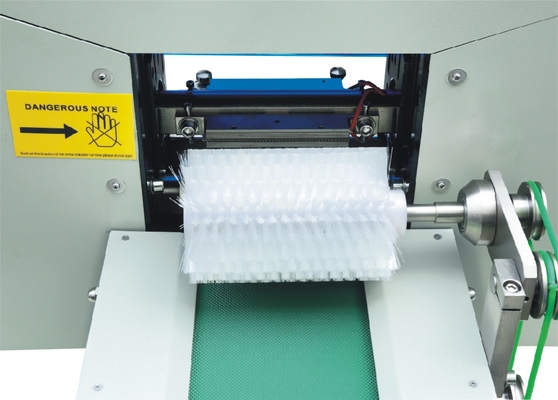 Verdura della macchina di Automatic Food Packaging del regolatore dello SpA con la percezione di lunghezza